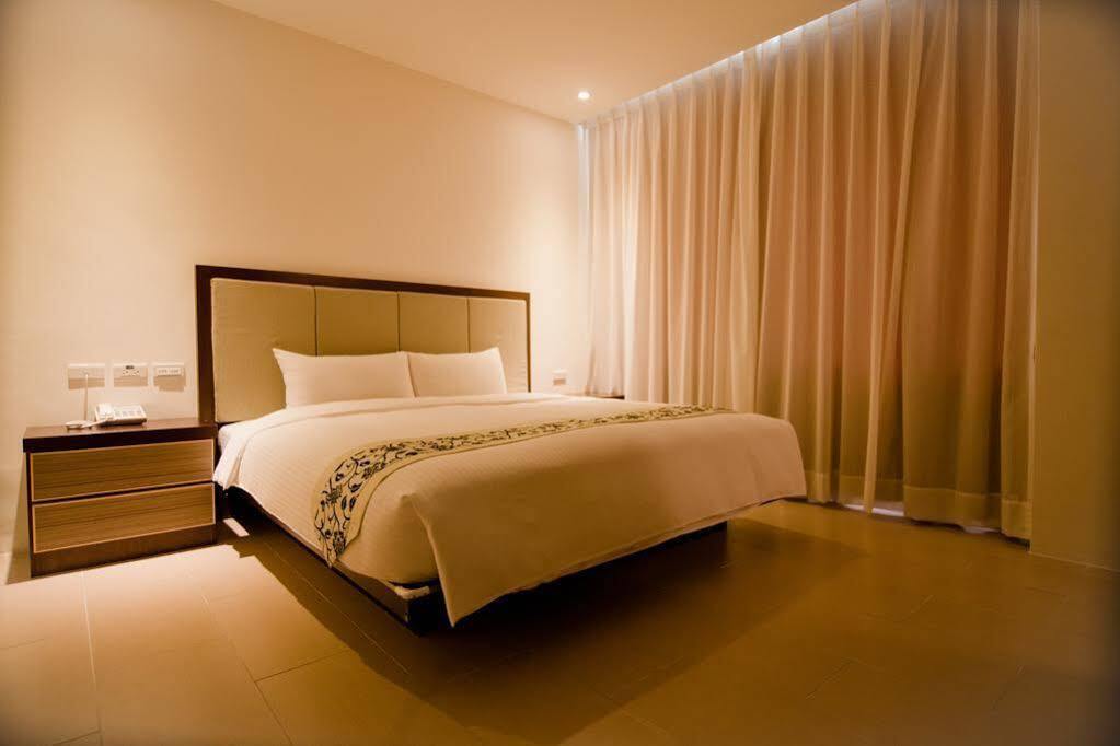East Town 26 Hotel Hualien Exterior foto
